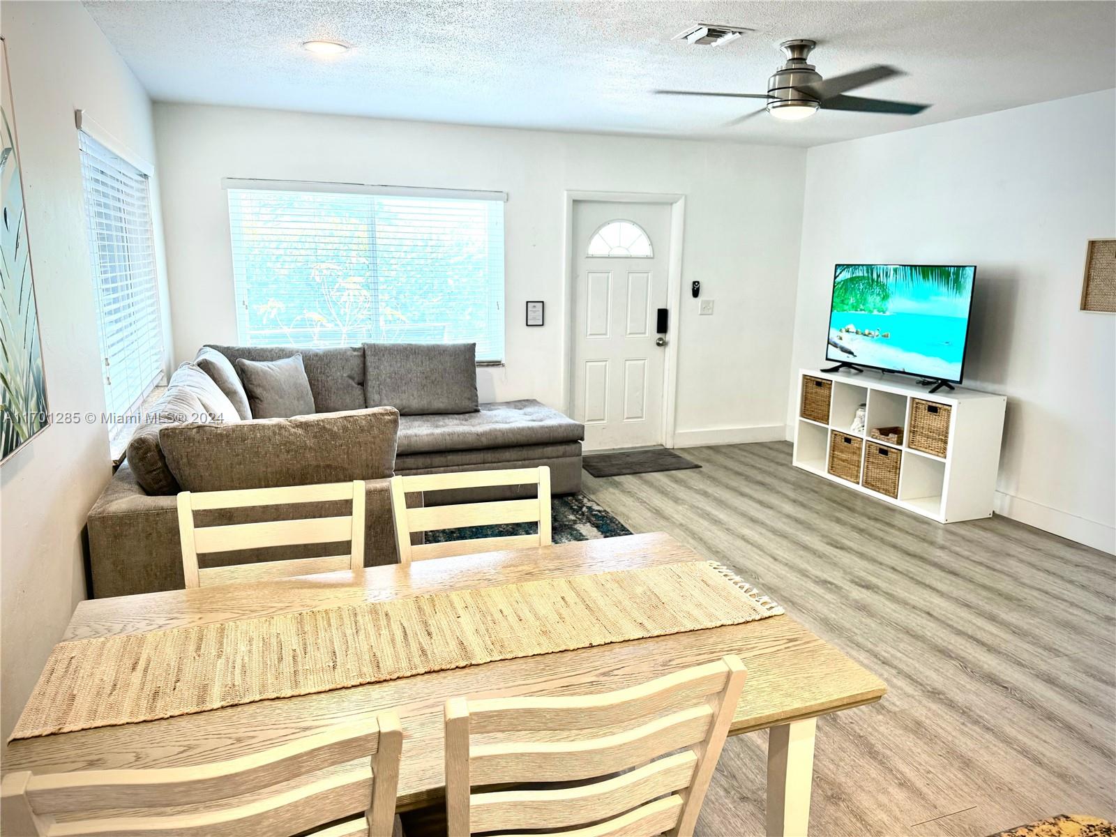 2000 NE 15th Ave # 1