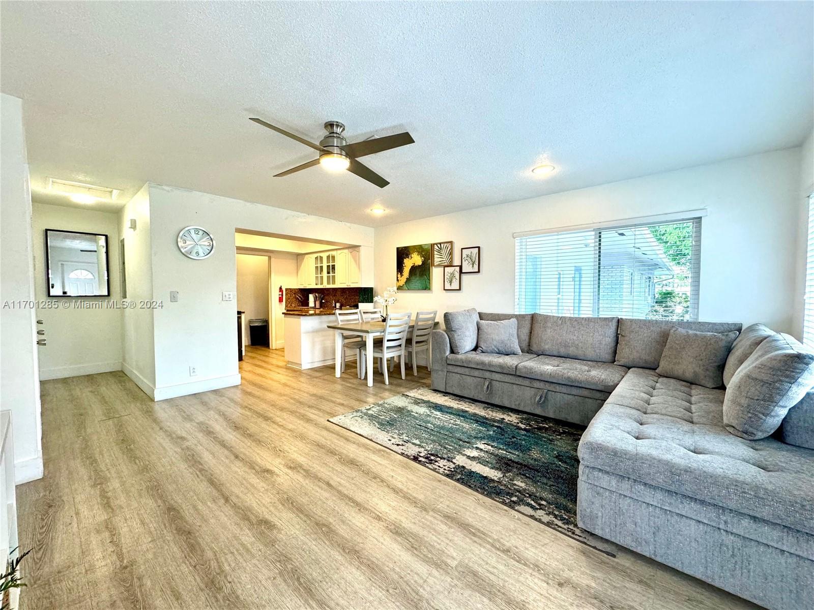2000 NE 15th Ave # 1
