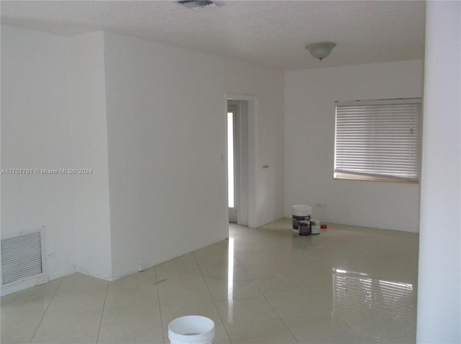 727 NE 16th Ave # 727D