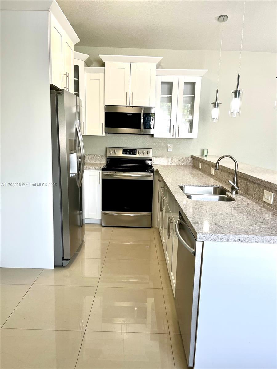 1125 NW 2nd Ave # 0