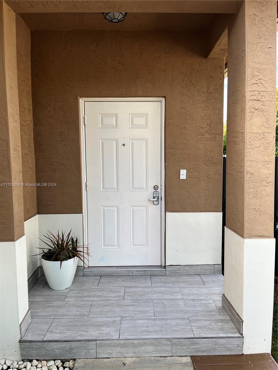 1125 NW 2nd Ave # 0