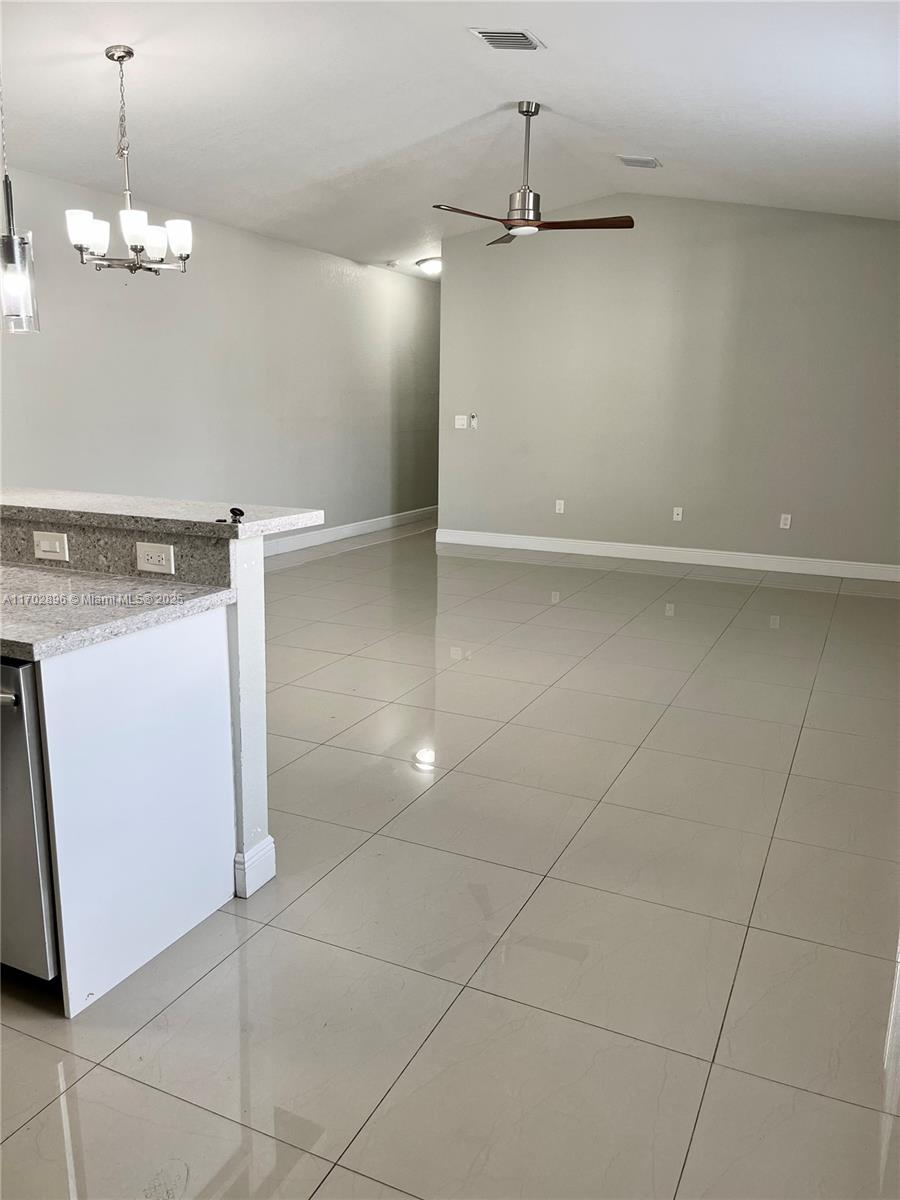 1125 NW 2nd Ave # 0