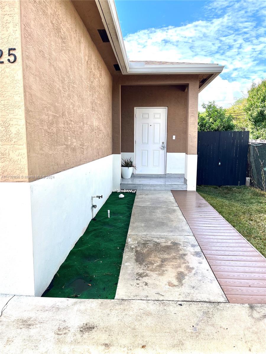 1125 NW 2nd Ave # 0
