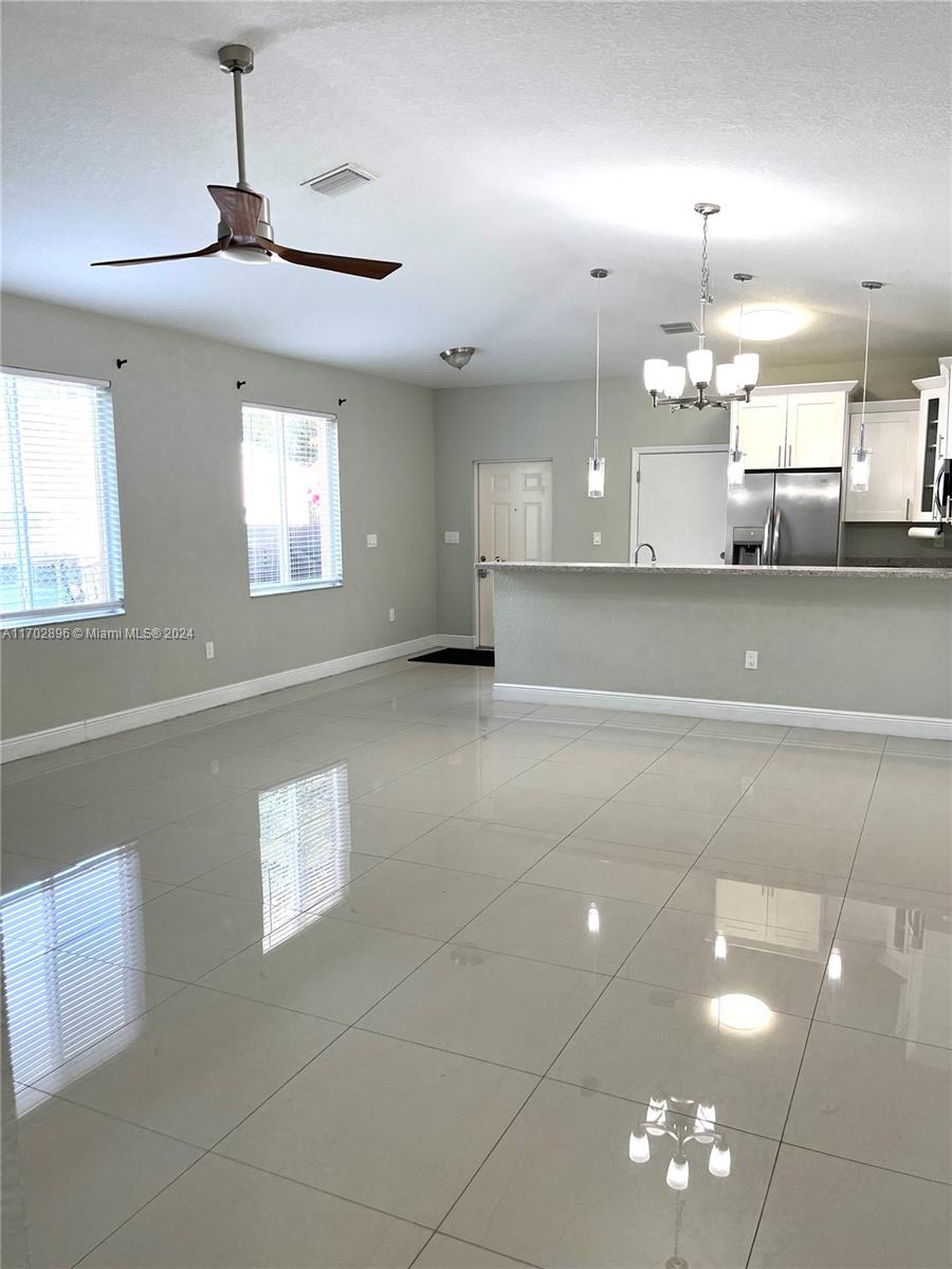 1125 NW 2nd Ave # 0