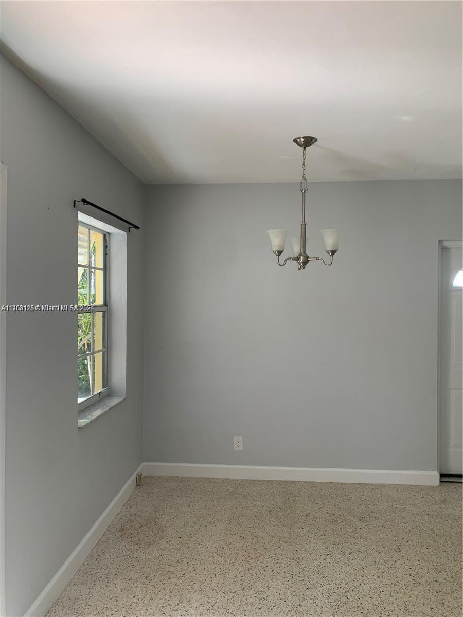 41 SE 13th St Unit: front