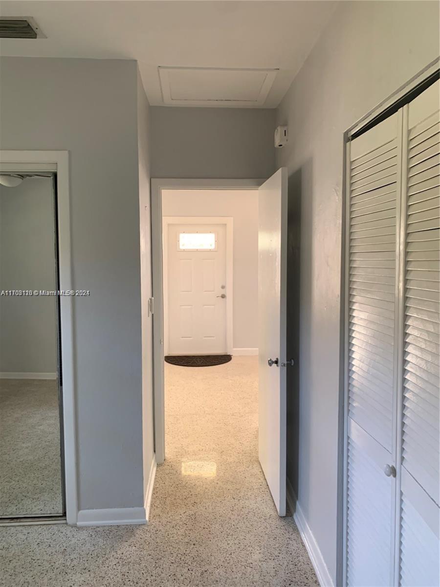 41 SE 13th St Unit: front