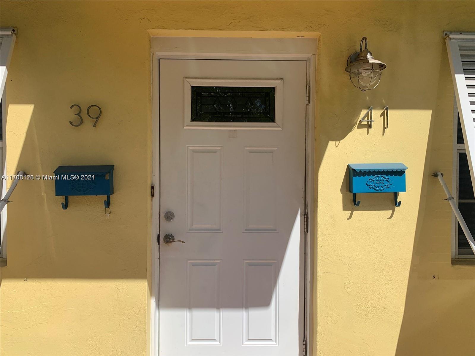 41 SE 13th St Unit: front