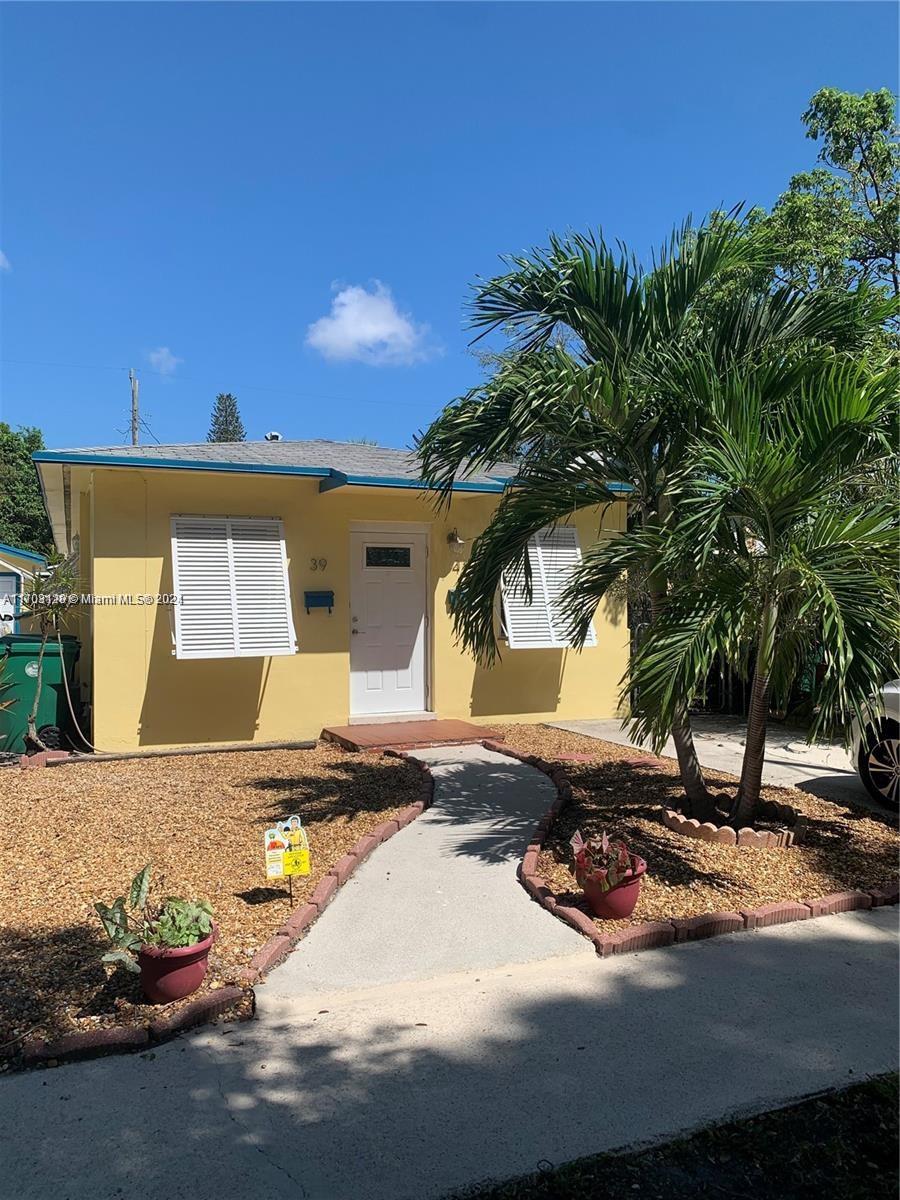 41 SE 13th St Unit: front