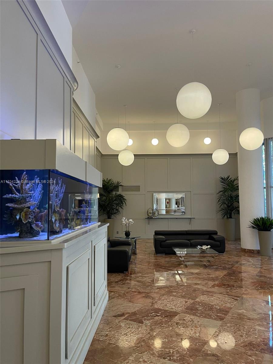 3600 Mystic Pointe Dr # 1910