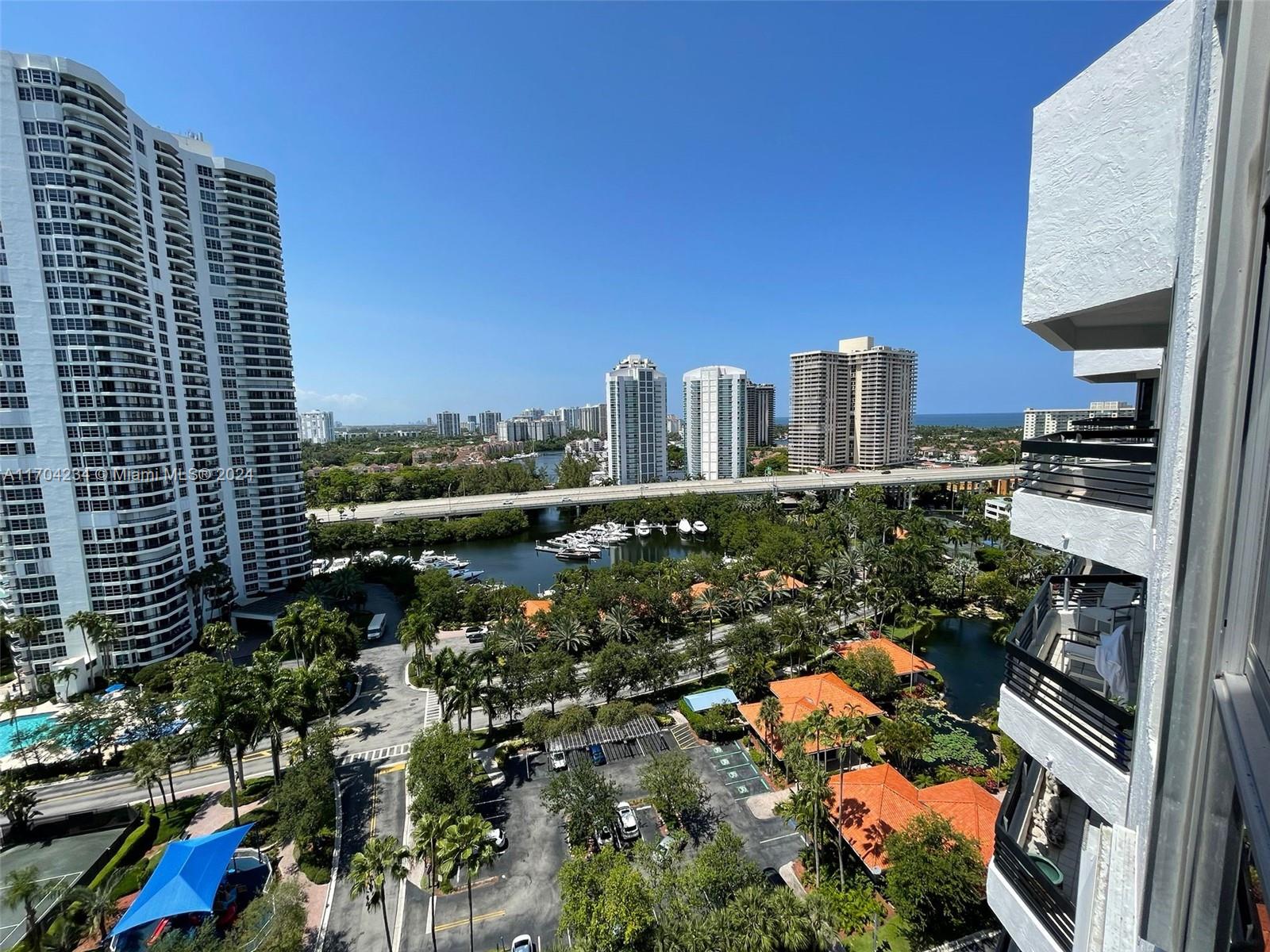 3600 Mystic Pointe Dr # 1910