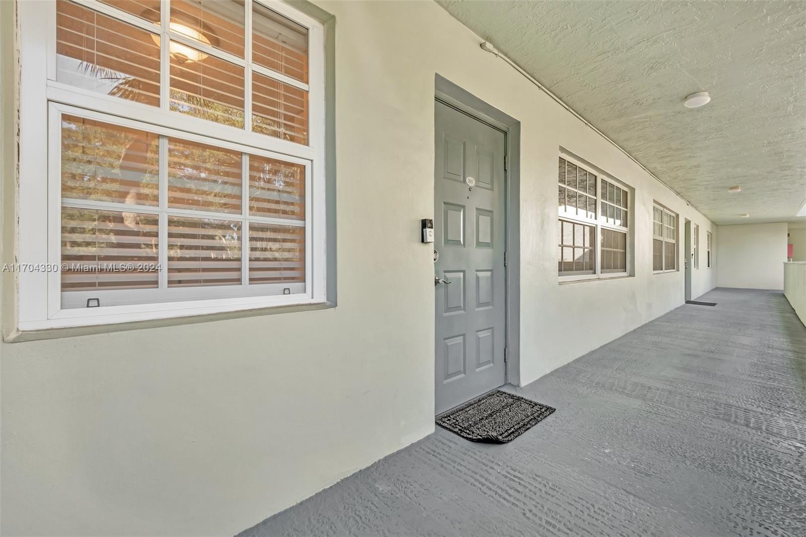 933 Cypress Grove Dr # 203