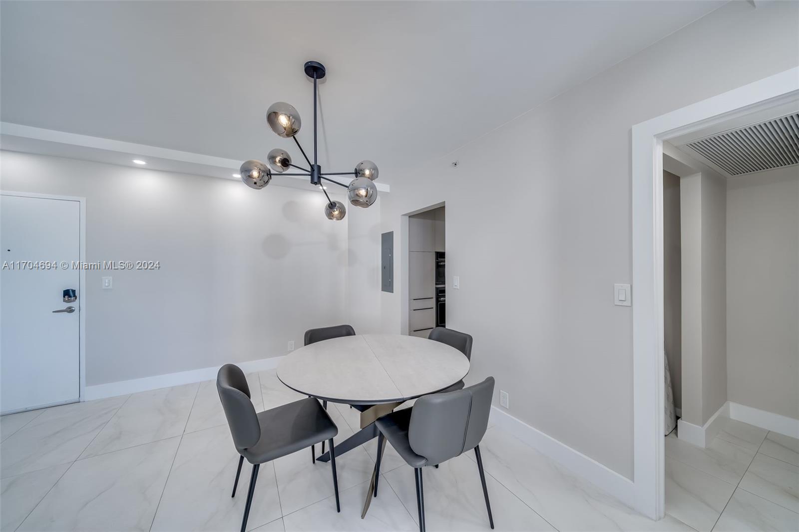 3001 S Ocean Dr # 841