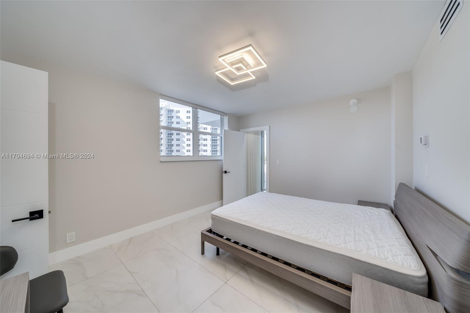 3001 S Ocean Dr # 841