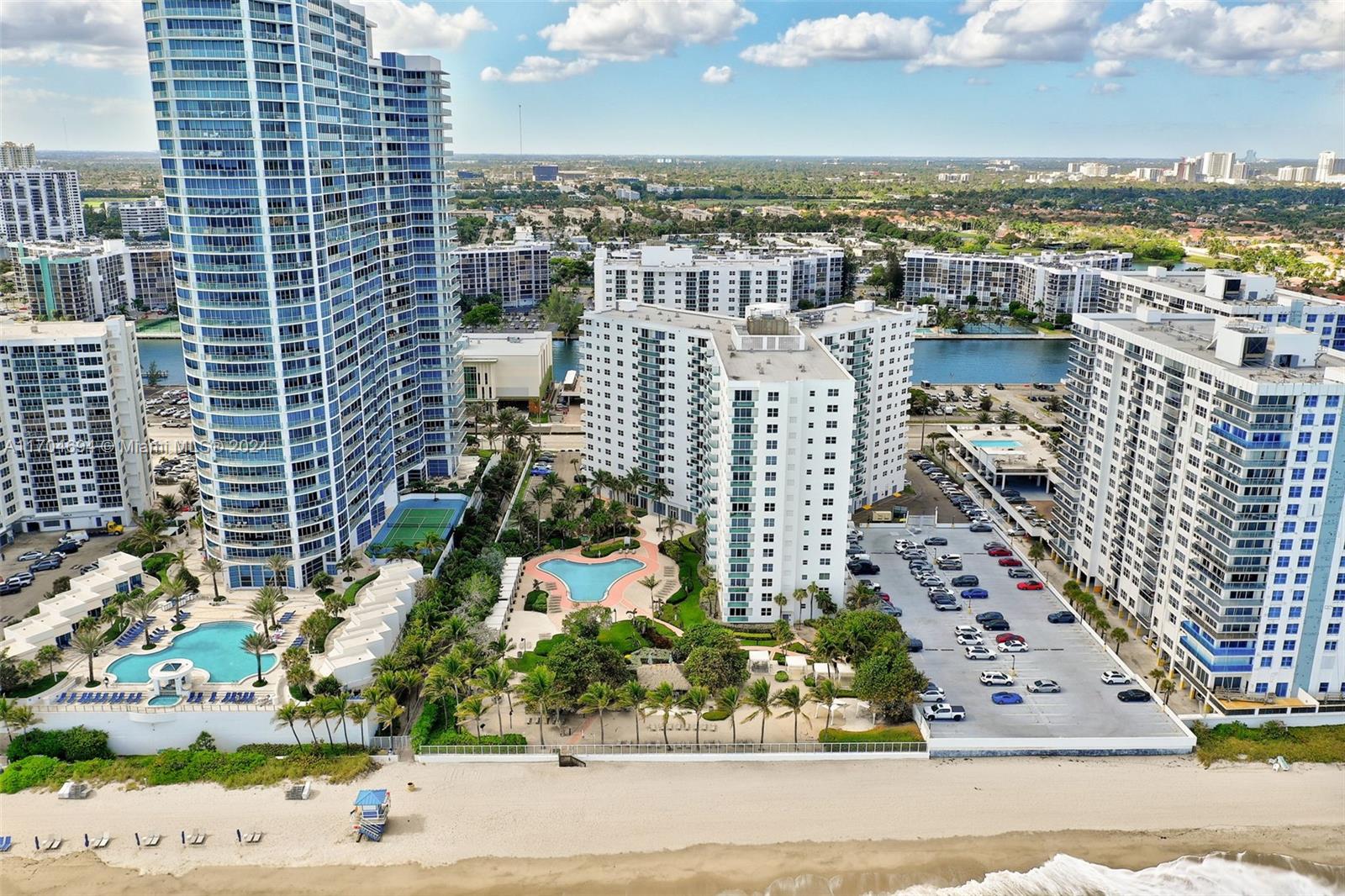 3001 S Ocean Dr # 841