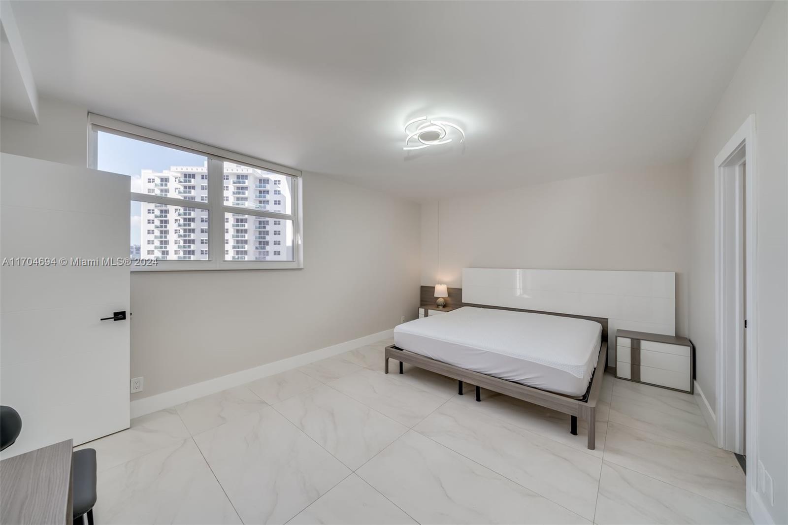 3001 S Ocean Dr # 841