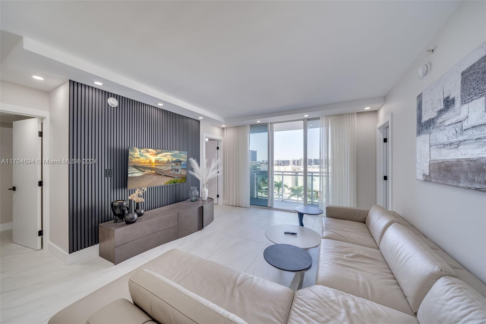 3001 S Ocean Dr # 841