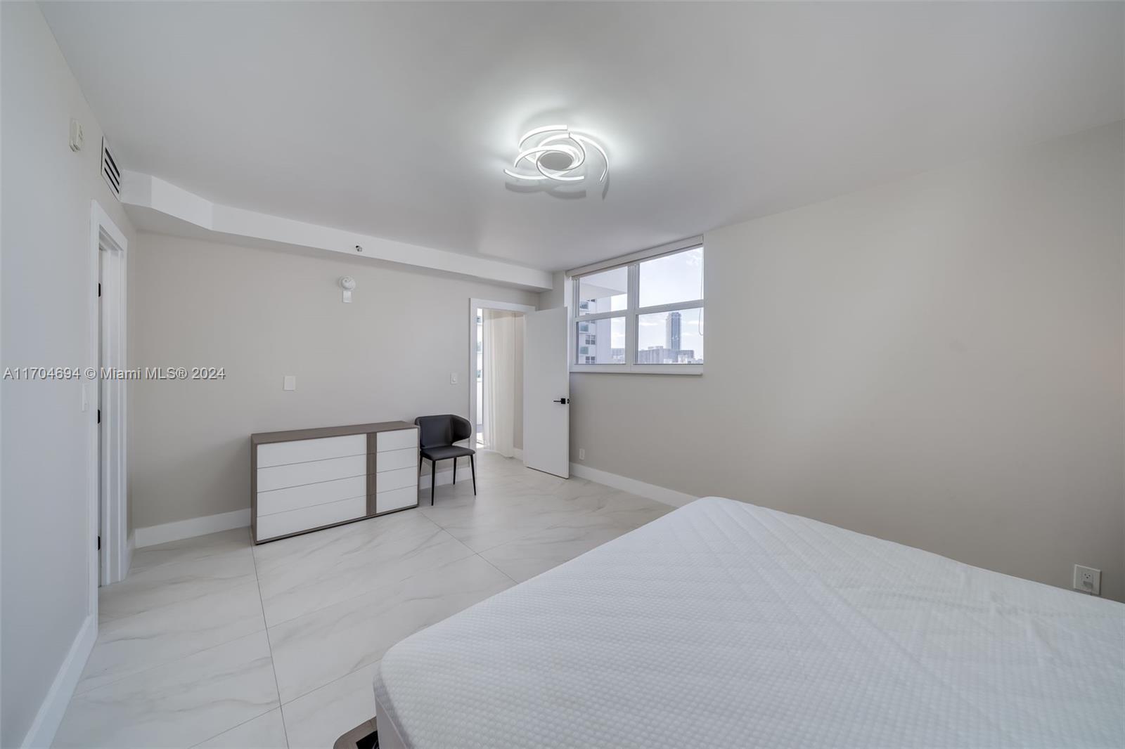 3001 S Ocean Dr # 841