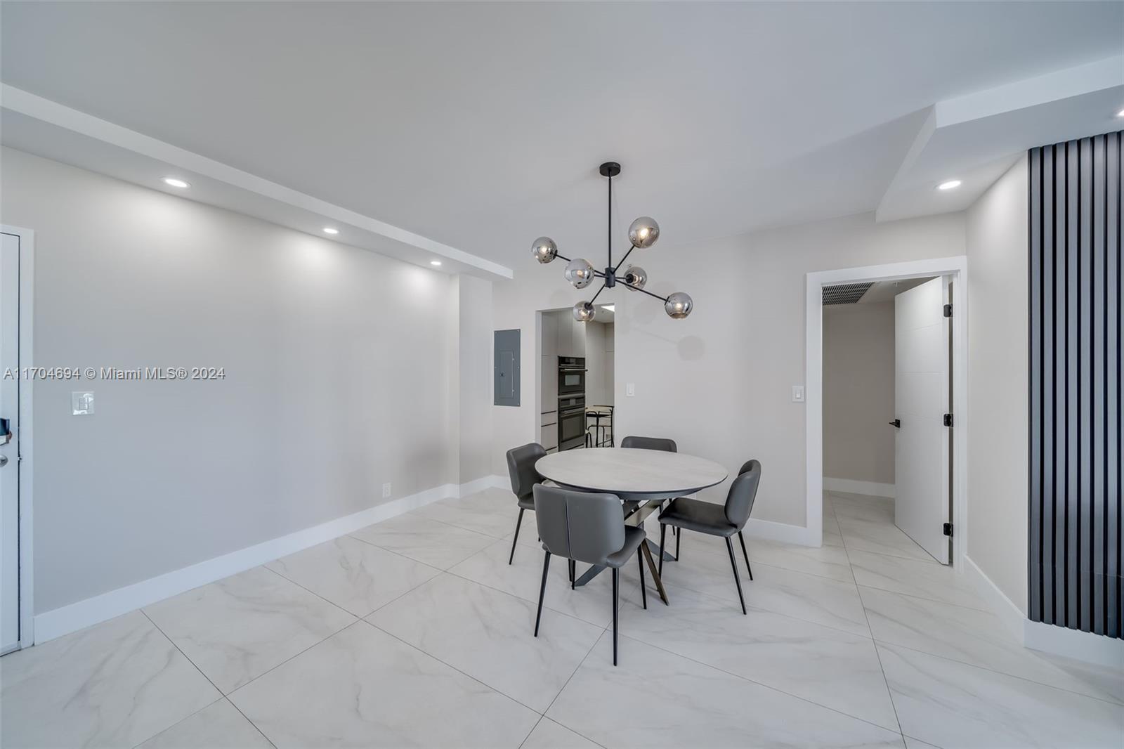 3001 S Ocean Dr # 841