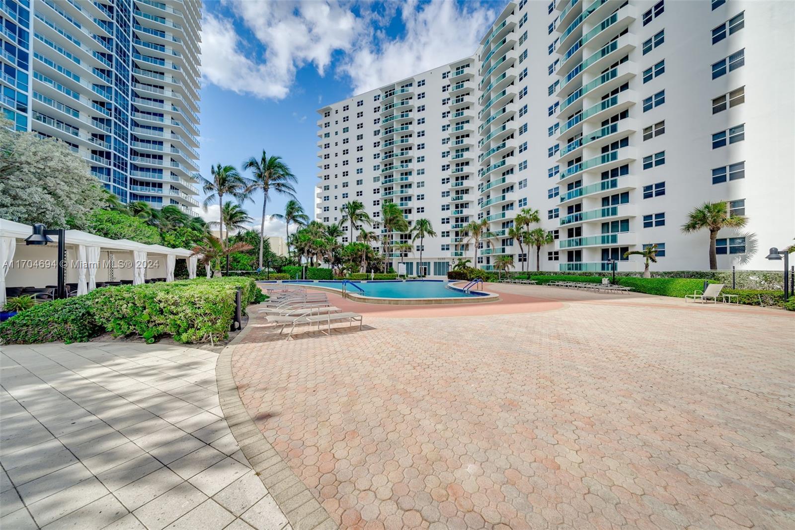 3001 S Ocean Dr # 841