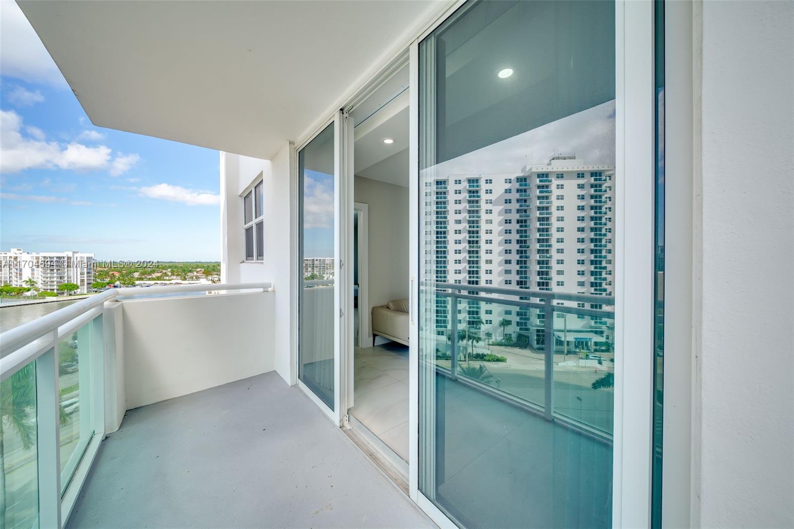 3001 S Ocean Dr # 841