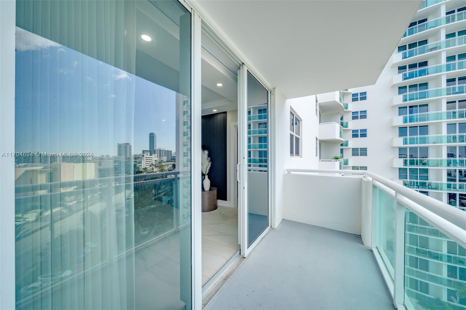 3001 S Ocean Dr # 841