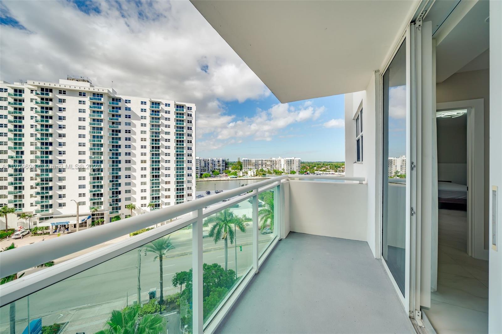 3001 S Ocean Dr # 841