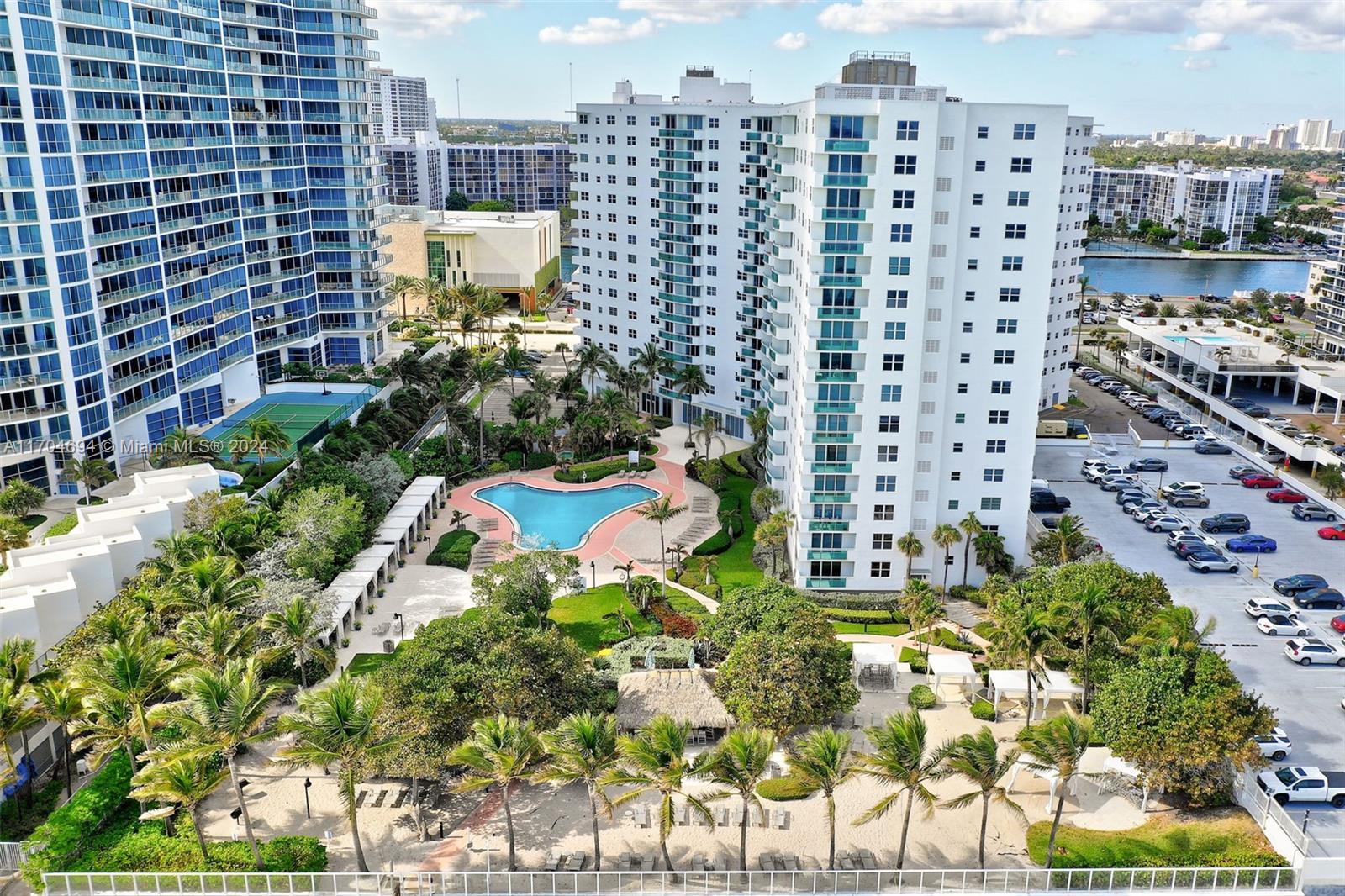 3001 S Ocean Dr # 841