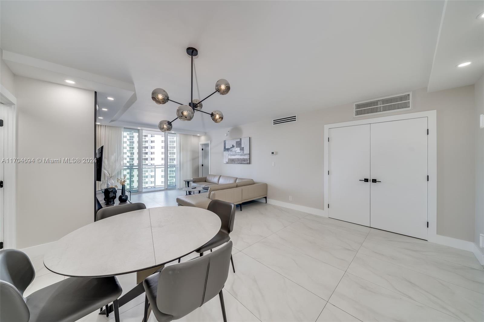 3001 S Ocean Dr # 841