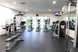 1075 NE Miami Gardens Dr Unit: 205