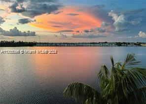 1075 NE Miami Gardens Dr Unit: 205