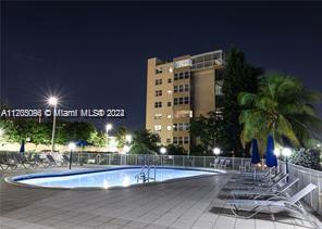 1075 NE Miami Gardens Dr Unit: 205