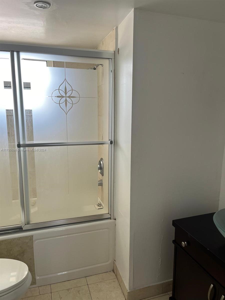 1075 NE Miami Gardens Dr Unit: 205