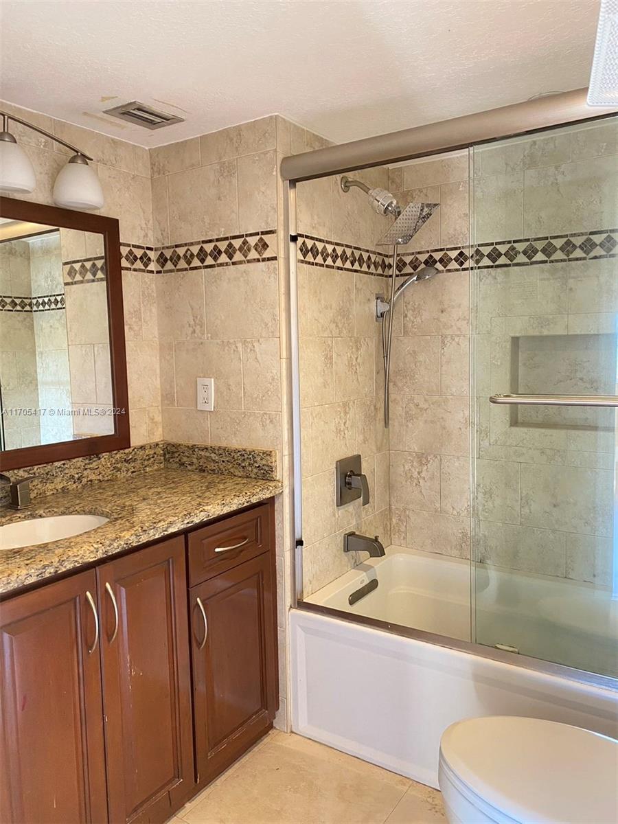 3100 W Rolling Hills Cir # 407