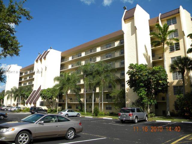 3100 W Rolling Hills Cir # 407
