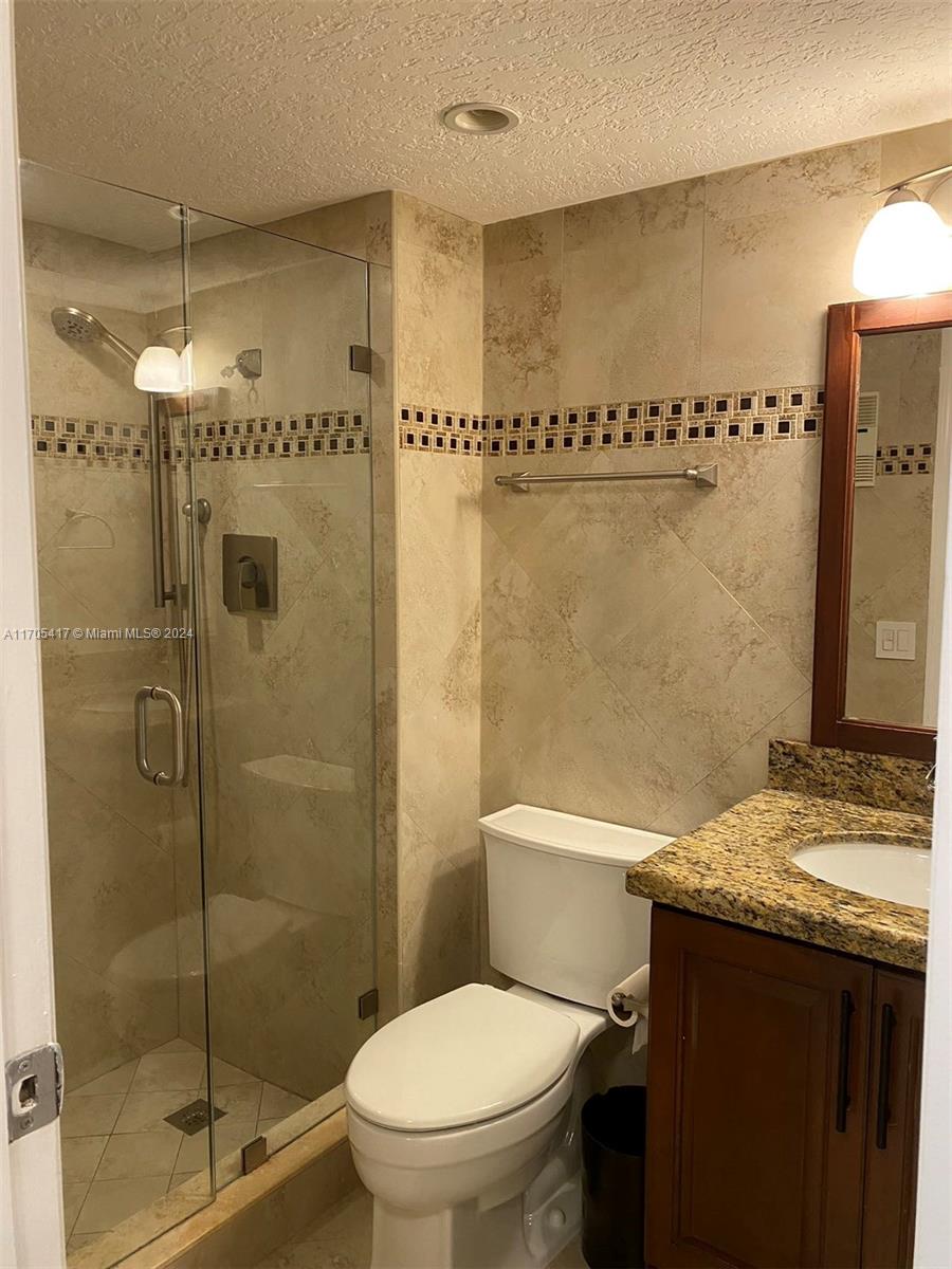 3100 W Rolling Hills Cir # 407