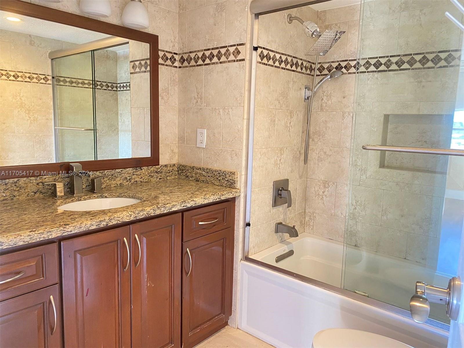 3100 W Rolling Hills Cir # 407