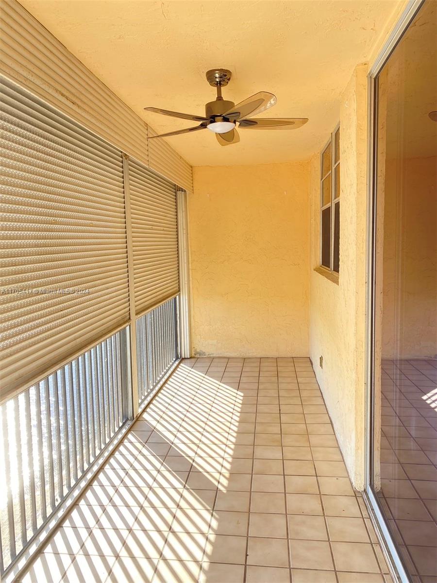 3100 W Rolling Hills Cir # 407