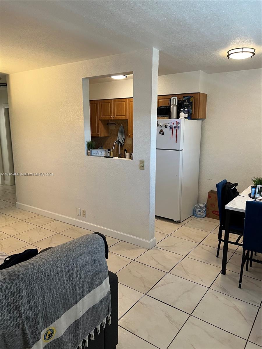 2607 NE 8th Ave # 22