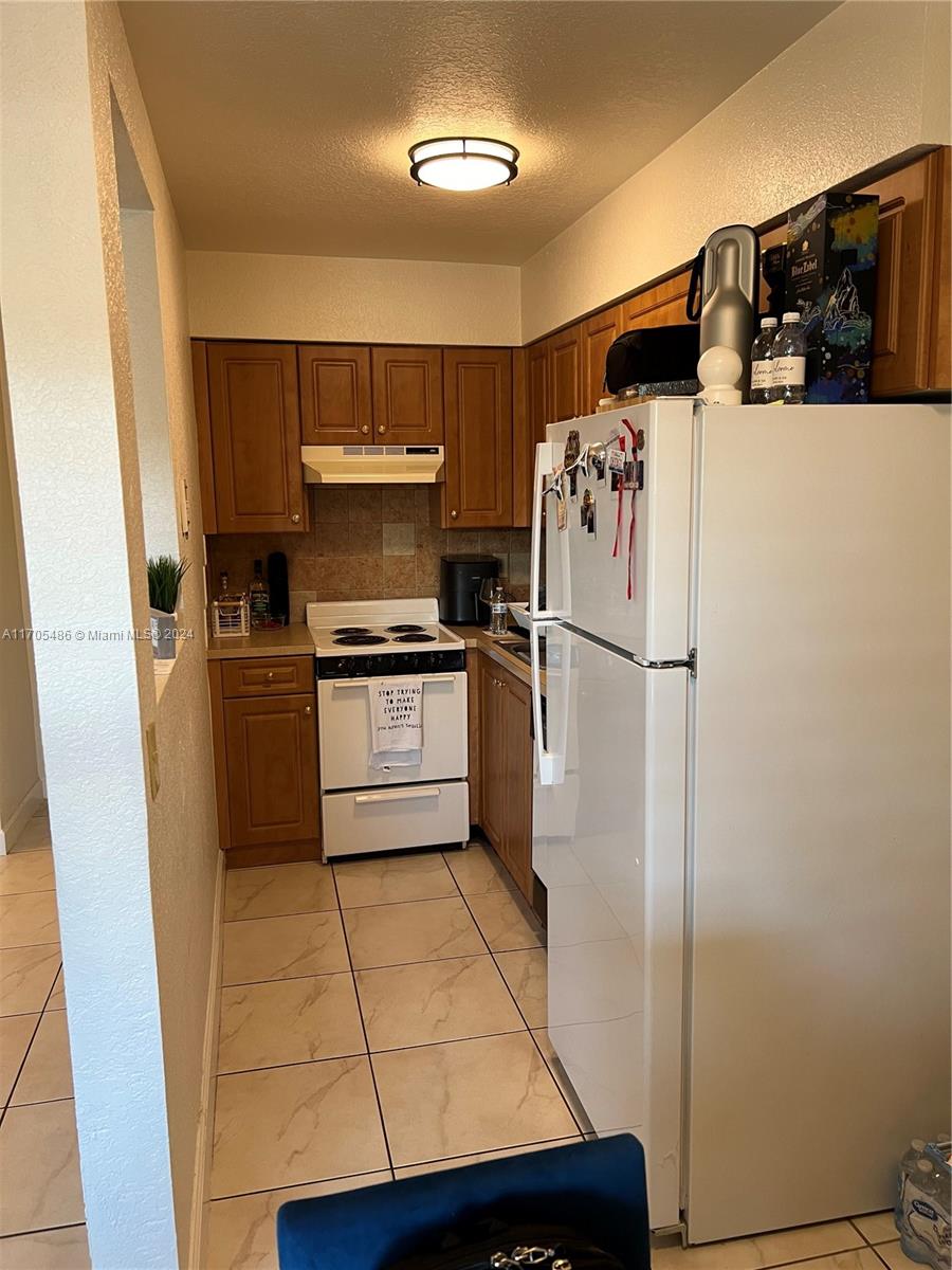 2607 NE 8th Ave # 22