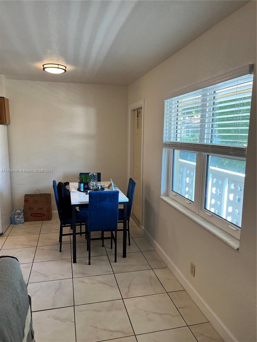 2607 NE 8th Ave # 22