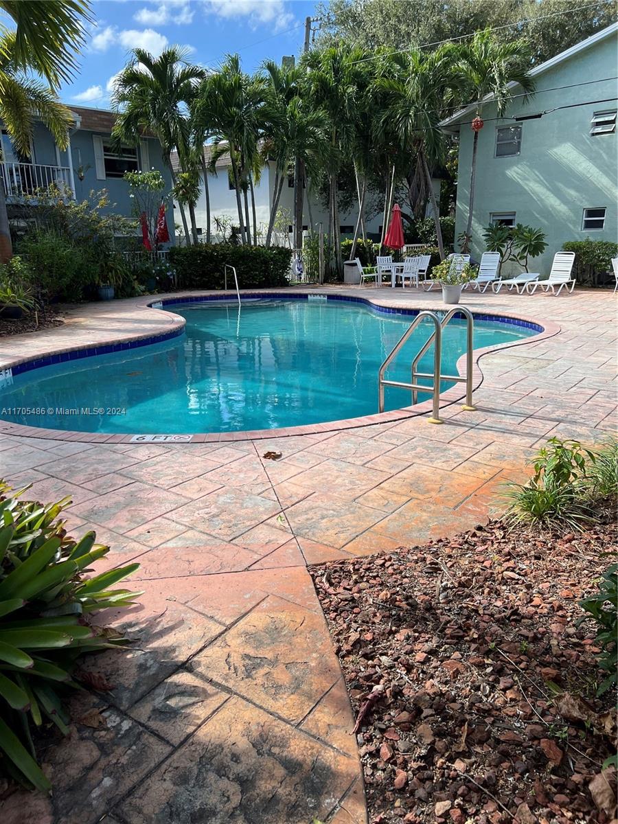 2607 NE 8th Ave # 22