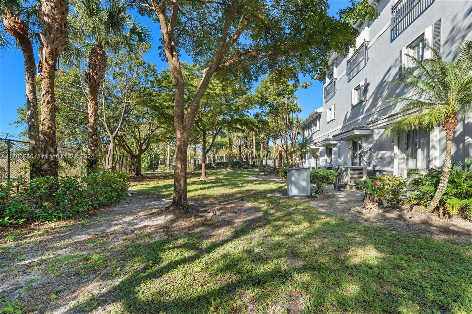 3606 NW 13th St