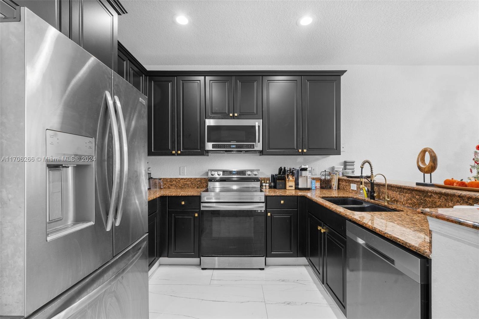3606 NW 13th St