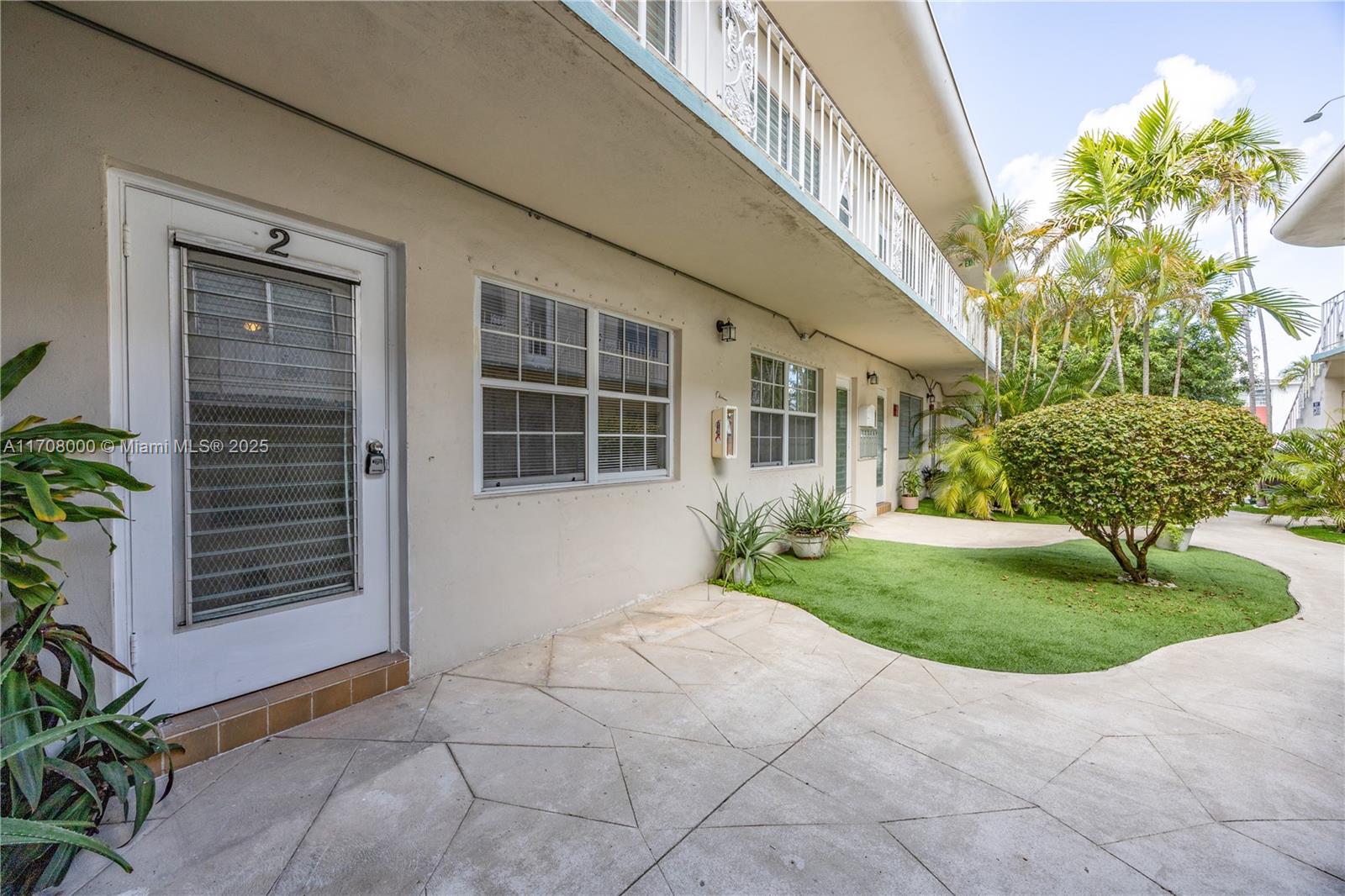 2072 NE 169th St # 2