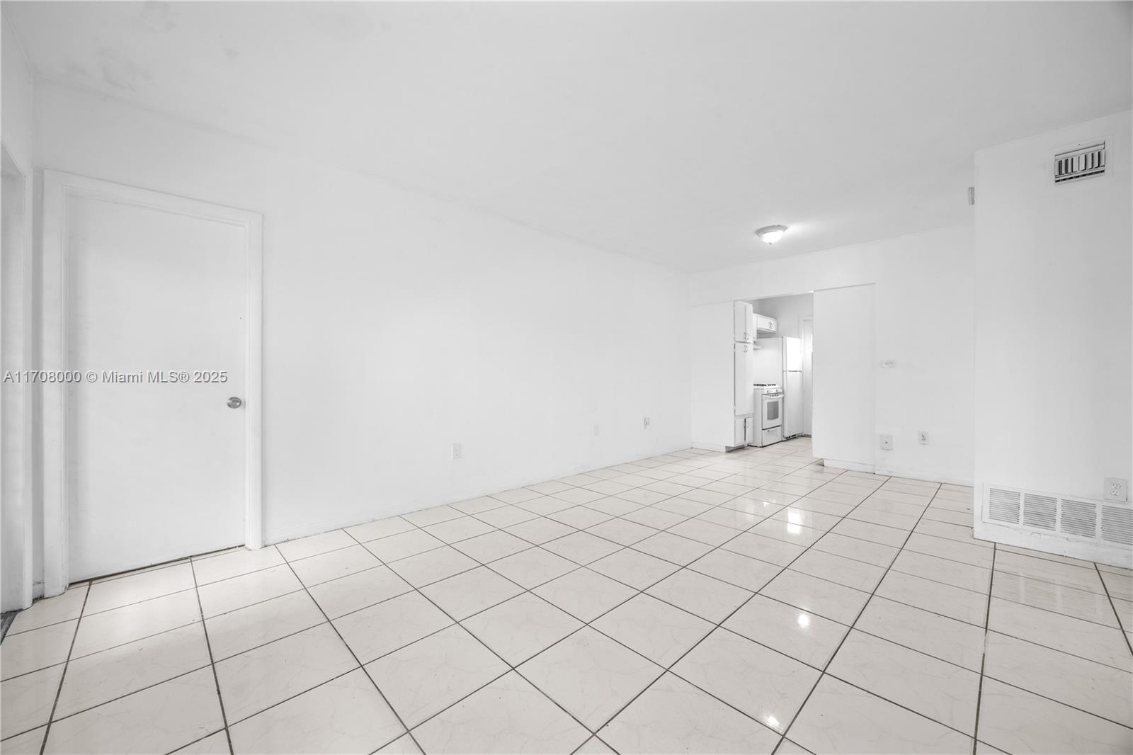 2072 NE 169th St # 2