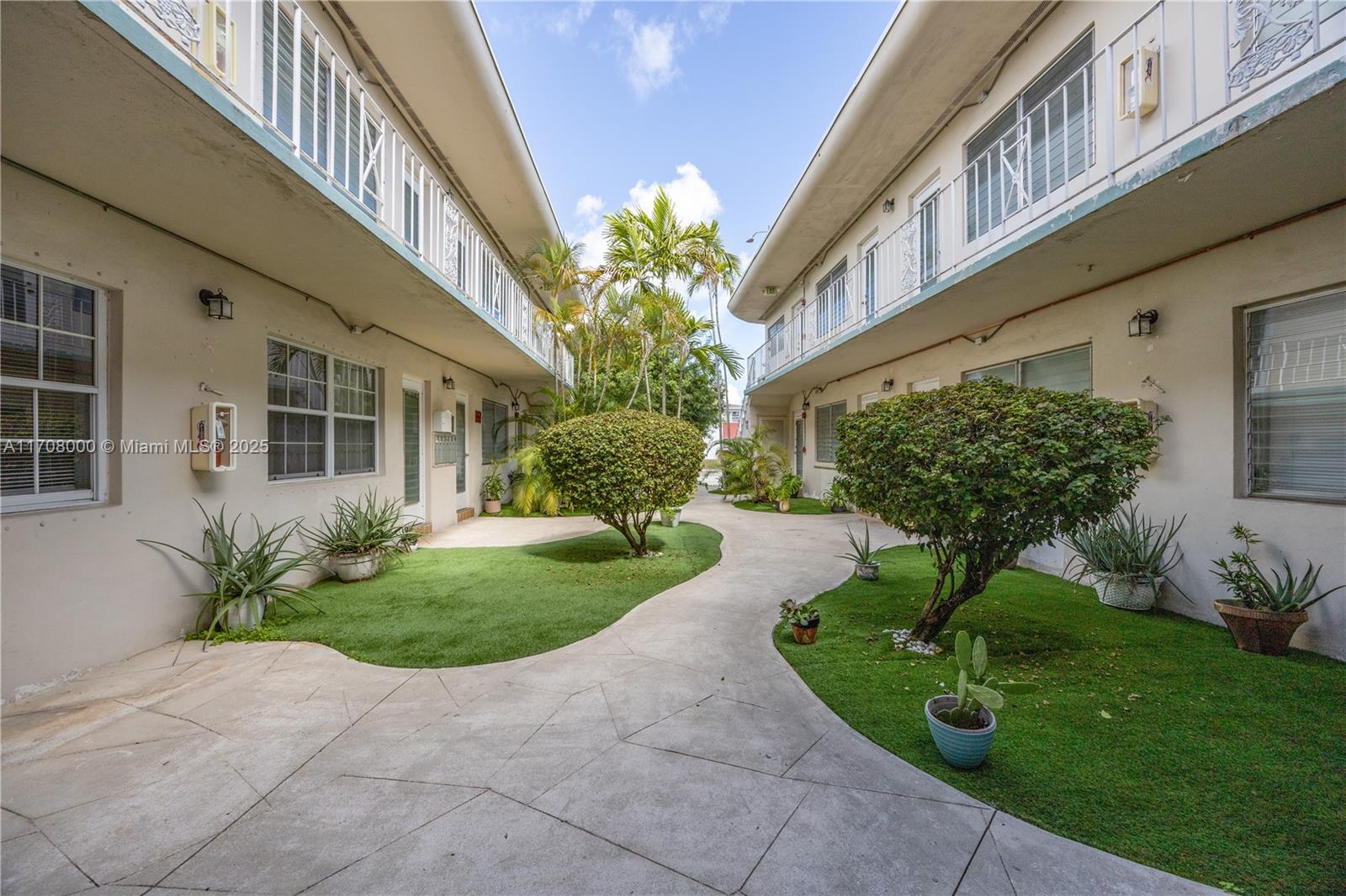 2072 NE 169th St # 2