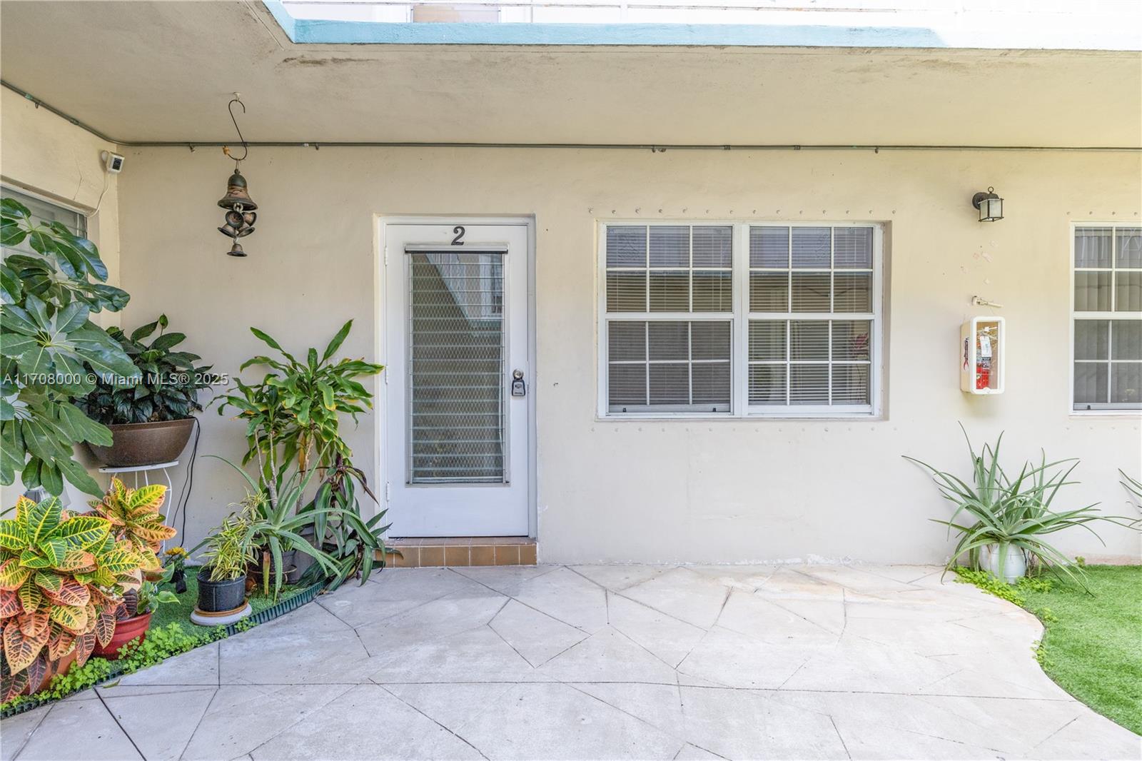 2072 NE 169th St # 2