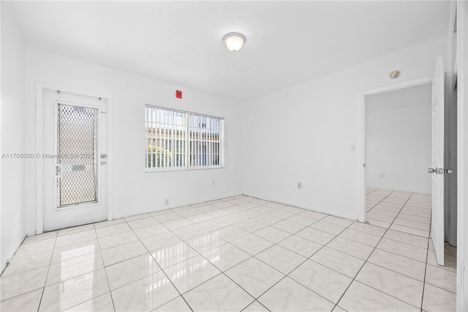 2072 NE 169th St # 2