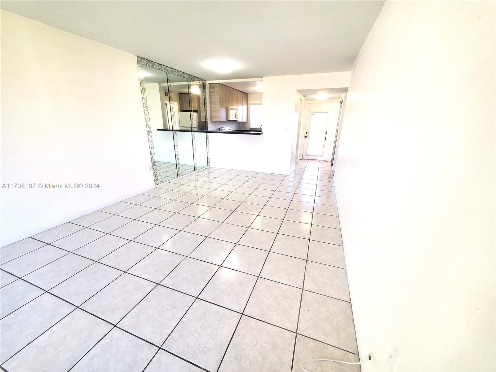 8110 Sunrise Lakes Blvd Unit: 205