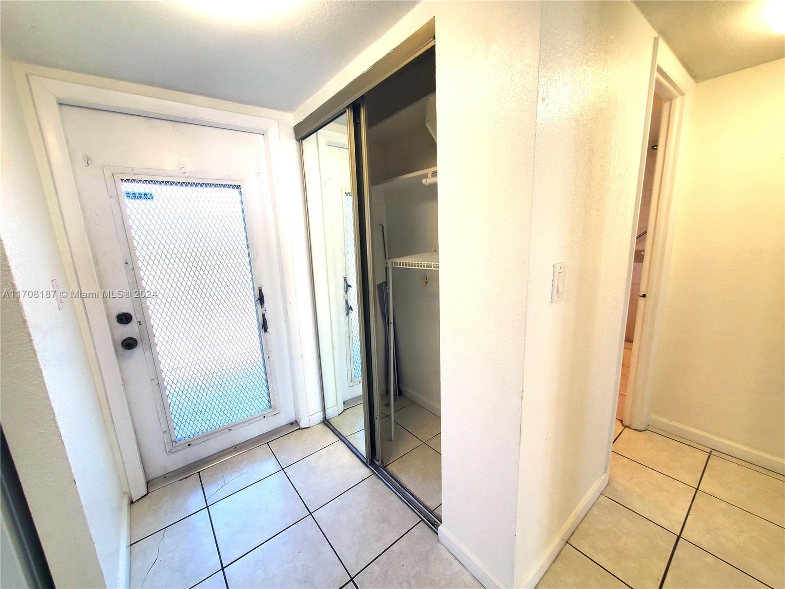8110 Sunrise Lakes Blvd Unit: 205